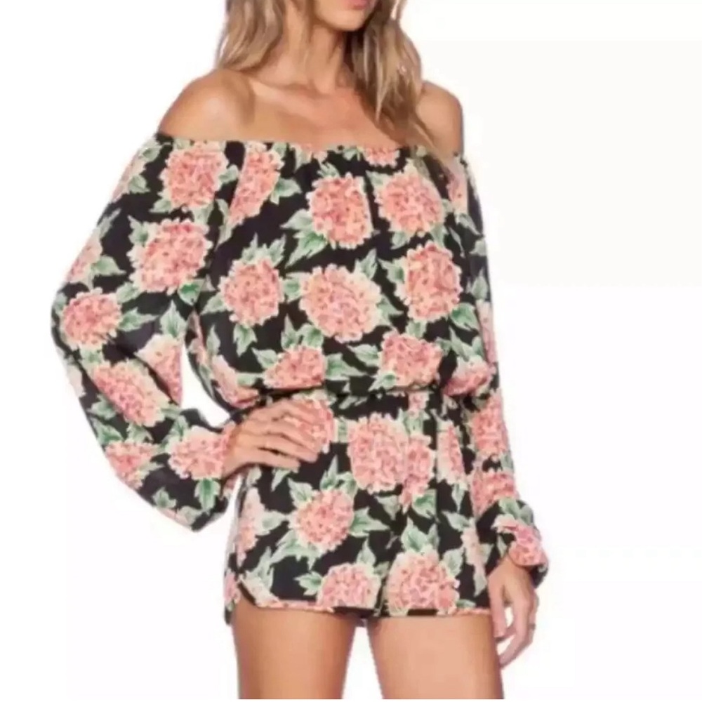 Show Me Your Mumu Rane Romper Flower Puff Sleeves SZ‎ Medium